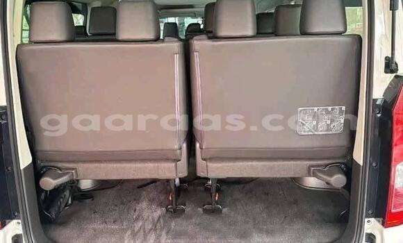 Acheter Occasion Voiture Toyota Hiace White à Dakar, Dakar Acheter Occasion Voiture Toyota Hiace White à Dakar, Dakar
