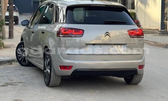 Acheter Occasion Voiture Citroen C4picasso Gray à Dakar, Dakar Acheter Occasion Voiture Citroen C4picasso Gray à Dakar, Dakar