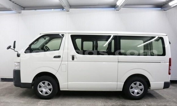 Buy Used Toyota Hiace White Car in Dakar in Dakar Buy Used Toyota Hiace White Car in Dakar in Dakar