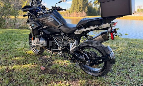 Dieundeu Occasion BMW GS Black Bike in Behind berlin in Bagmati Dieundeu Occasion BMW GS Black Bike in Behind berlin in Bagmati