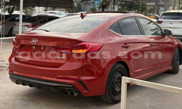 Acheter Occasion Voiture Hyundai Elantra Rouge à Dakar, Dakar Acheter Occasion Voiture Hyundai Elantra Rouge à Dakar, Dakar