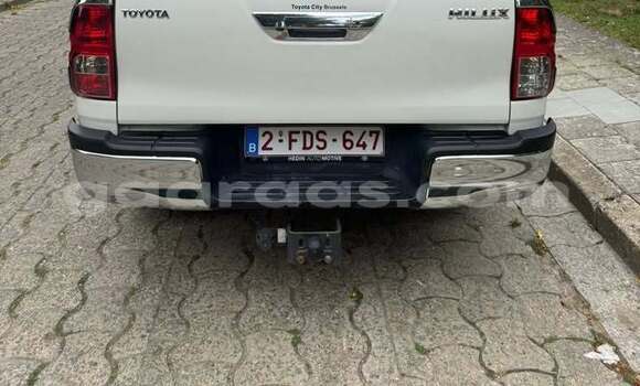 Acheter Occasion Voiture Toyota Hilux Blanc à Dakar, Dakar Acheter Occasion Voiture Toyota Hilux Blanc à Dakar, Dakar