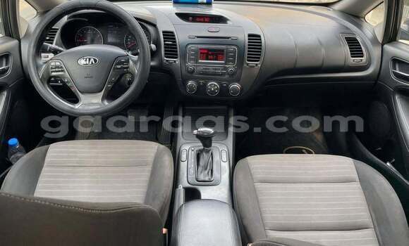 Acheter Occasion Voiture Kia Forte Noir à Dakar, Dakar Acheter Occasion Voiture Kia Forte Noir à Dakar, Dakar