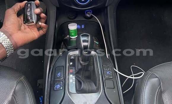 Acheter Occasion Voiture Hyundai Santa Fe Noir à Dakar, Dakar Acheter Occasion Voiture Hyundai Santa Fe Noir à Dakar, Dakar