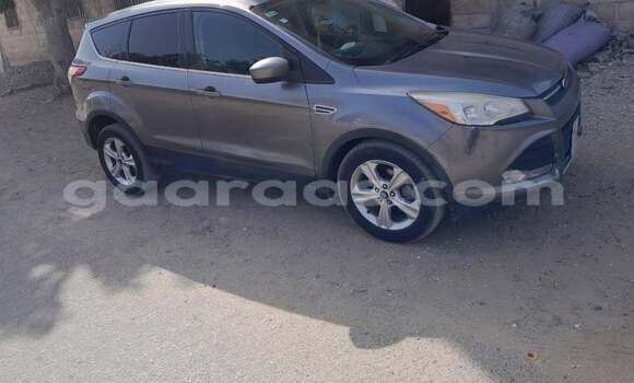 Buy Used Ford Escape Silver Car in Dakar in Dakar