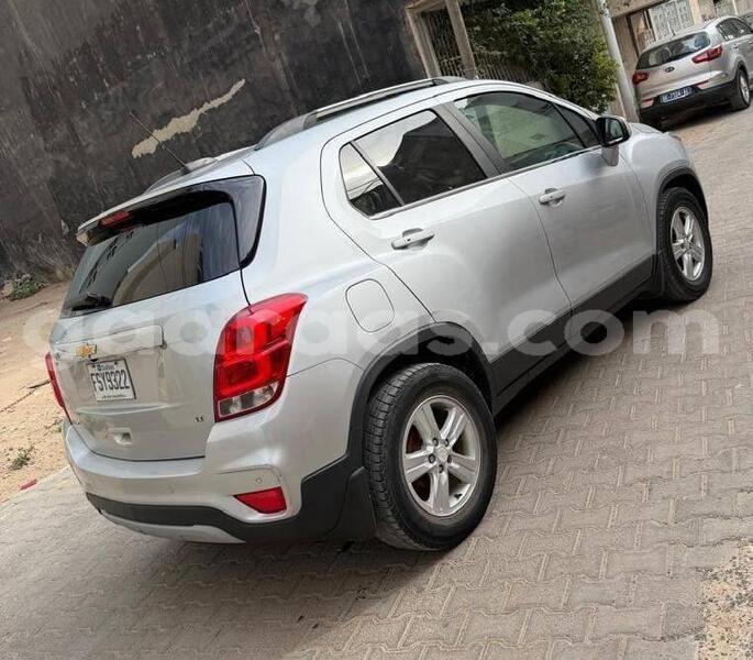 Big with watermark chevrolet trax dakar dakar 33090