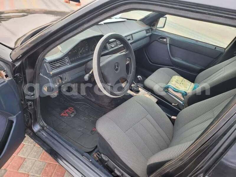 Big with watermark mercedes benz c180 dakar dakar 33091