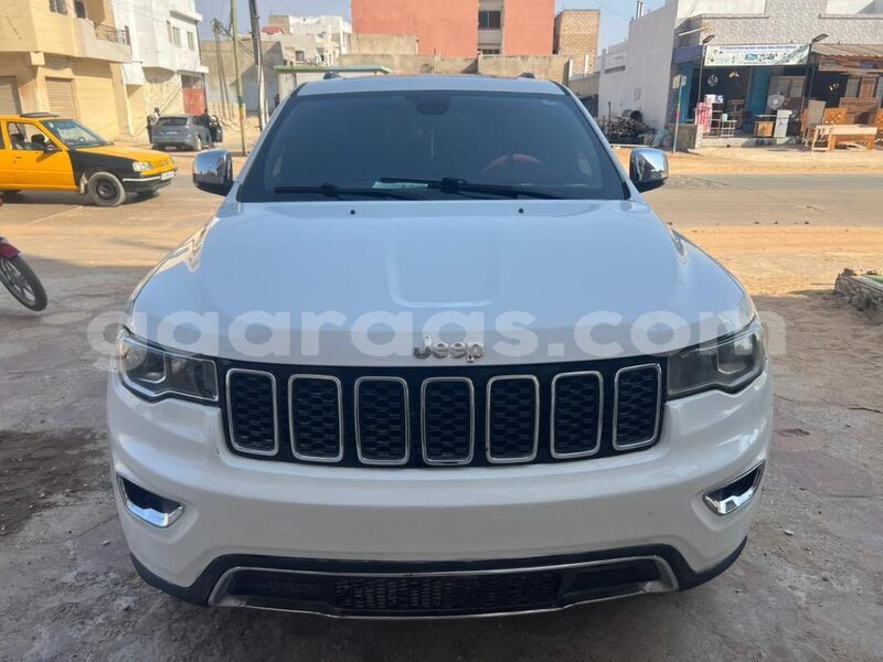 Big with watermark jeep grand cherokee dakar dakar 33100