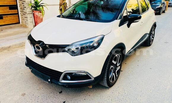 Acheter Occasion Voiture Renault 30 Blanc à Dakar, Dakar Acheter Occasion Voiture Renault 30 Blanc à Dakar, Dakar