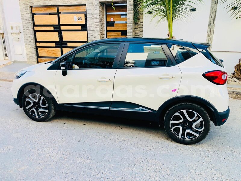 Big with watermark renault 30 dakar dakar 33106