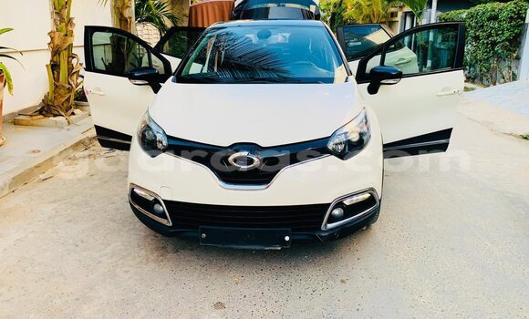 Acheter Occasion Voiture Renault 30 Blanc à Dakar, Dakar Acheter Occasion Voiture Renault 30 Blanc à Dakar, Dakar