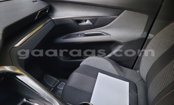 Buy Import Peugeot 5008 Green Car in Dakar in Dakar Buy Import Peugeot 5008 Green Car in Dakar in Dakar