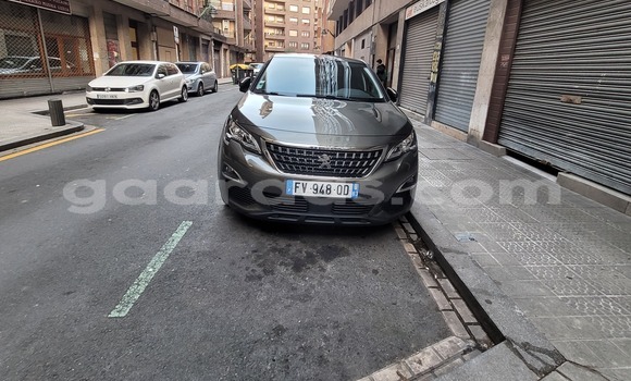 Buy Import Peugeot 5008 Green Car in Dakar in Dakar Buy Import Peugeot 5008 Green Car in Dakar in Dakar