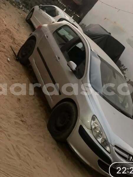 Big with watermark renault 10 dakar dakar 33142