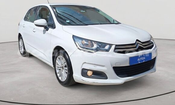 Dieundeu Occasion Citroen C4 White Auto in Dakar in Dakar Dieundeu Occasion Citroen C4 White Auto in Dakar in Dakar