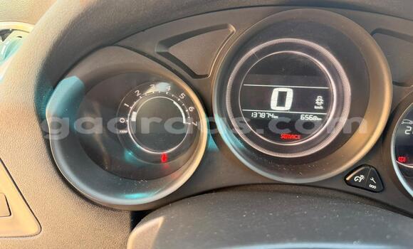 Dieundeu Occasion Citroen C4 White Auto in Dakar in Dakar Dieundeu Occasion Citroen C4 White Auto in Dakar in Dakar