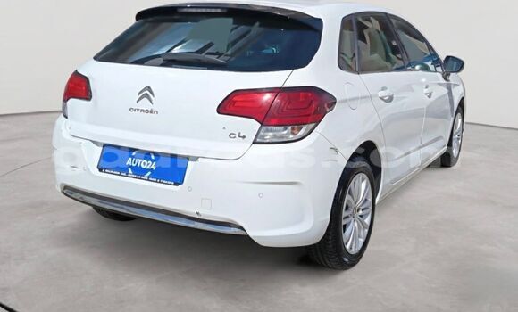 Dieundeu Occasion Citroen C4 White Auto in Dakar in Dakar Dieundeu Occasion Citroen C4 White Auto in Dakar in Dakar