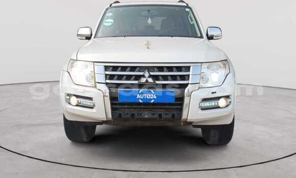 Acheter Occasion Voiture Mitsubishi Pajero Blanc à Dakar, Dakar