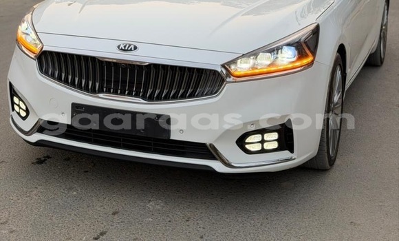 Acheter Occasion Voiture Kia K7 Blanc à Dakar, Dakar Acheter Occasion Voiture Kia K7 Blanc à Dakar, Dakar