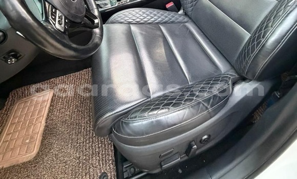 Acheter Occasion Voiture Kia K7 Blanc à Dakar, Dakar Acheter Occasion Voiture Kia K7 Blanc à Dakar, Dakar