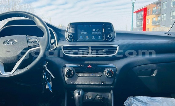 Acheter Import Voiture Hyundai Tucson Gris à Rufisque, Dakar Acheter Import Voiture Hyundai Tucson Gris à Rufisque, Dakar