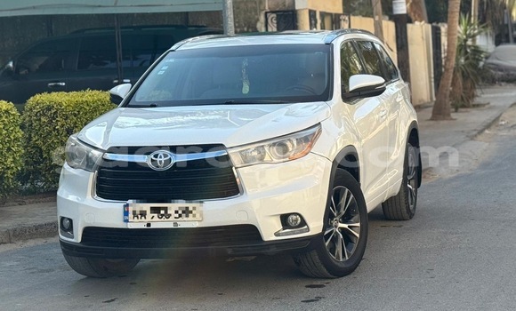 Acheter Occasion Voiture Toyota Highlander Blanc à Dakar, Dakar