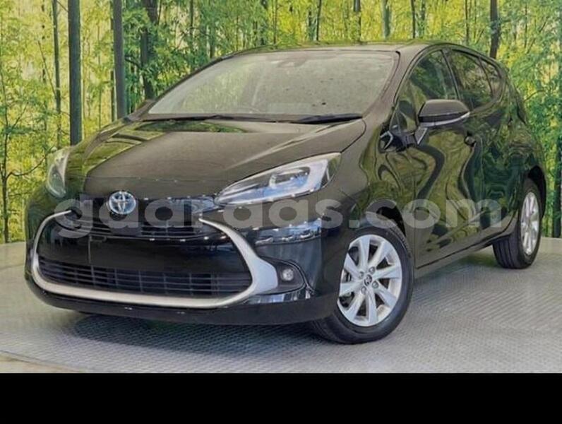 Big with watermark toyota aqua dakar dakar 33195