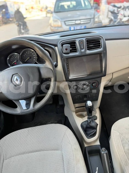 Big with watermark renault symbol dakar dakar 33202