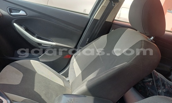 Acheter Occasion Voiture Ford Focus Rouge à Dakar, Dakar Acheter Occasion Voiture Ford Focus Rouge à Dakar, Dakar