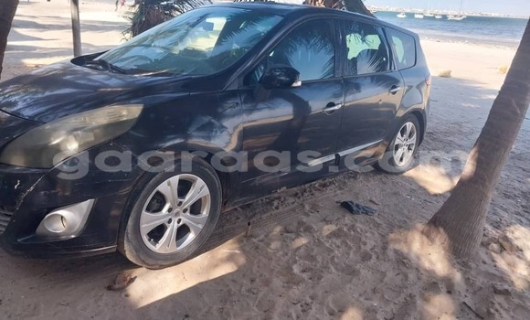 Buy Used Renault Scénic III Bleu de nuit Car in Dakar in Dakar