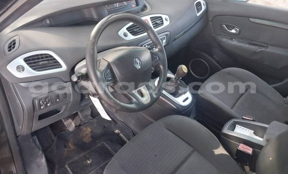 Acheter Occasion Voiture Renault Scénic III Bleu de nuit à Dakar, Dakar Acheter Occasion Voiture Renault Scénic III Bleu de nuit à Dakar, Dakar