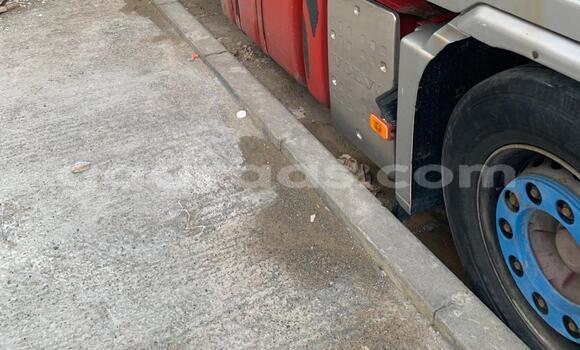 Buy Used Volvo F4 Blue Truck in Ain sebaa in Casablanca Buy Used Volvo F4 Blue Truck in Ain sebaa in Casablanca