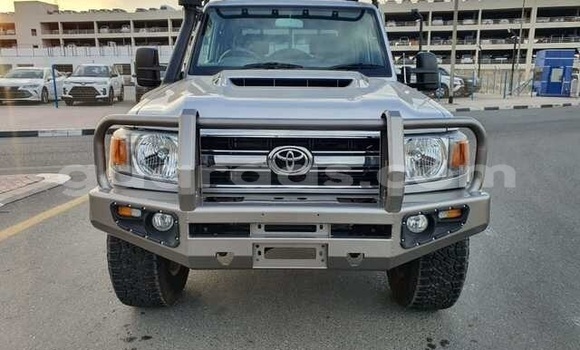 Buy Used Toyota Land Cruiser Silver Car in Guinguineo in Fatick Buy Used Toyota Land Cruiser Silver Car in Guinguineo in Fatick