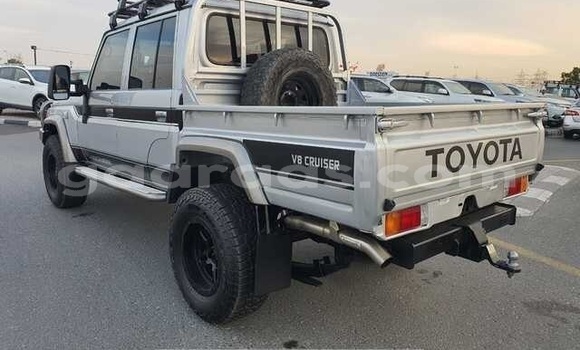 Buy Used Toyota Land Cruiser Silver Car in Guinguineo in Fatick Buy Used Toyota Land Cruiser Silver Car in Guinguineo in Fatick