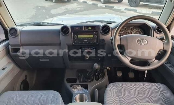 Buy Used Toyota Land Cruiser Silver Car in Guinguineo in Fatick Buy Used Toyota Land Cruiser Silver Car in Guinguineo in Fatick