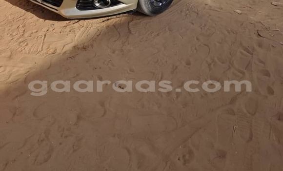 Acheter Occasion Voiture Ford Fusion Or métallique à Dakar, Dakar Acheter Occasion Voiture Ford Fusion Or métallique à Dakar, Dakar