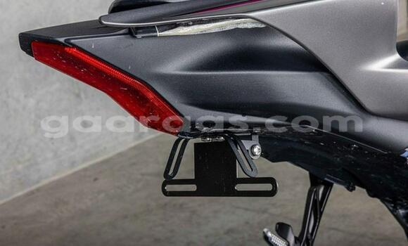 Acheter Occasion Moto Yamaha YZF Noir à Dakar, Dakar Acheter Occasion Moto Yamaha YZF Noir à Dakar, Dakar