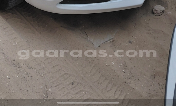 Buy Used Renault Symbol Blanc Car in Dakar in Dakar Buy Used Renault Symbol Blanc Car in Dakar in Dakar