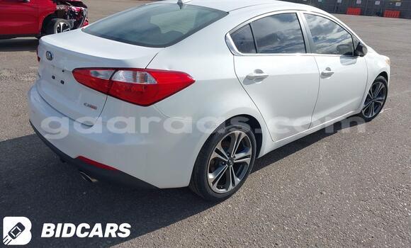 Buy Used Kia Forte White Car in Dakar in Dakar Buy Used Kia Forte White Car in Dakar in Dakar
