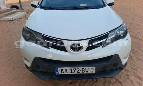 Buy Used Toyota Rav 4 Blanc Car in Dakar in Dakar