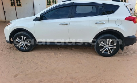 Dieundeu Occasion Toyota Rav 4 Blanc Auto in Dakar in Dakar Dieundeu Occasion Toyota Rav 4 Blanc Auto in Dakar in Dakar