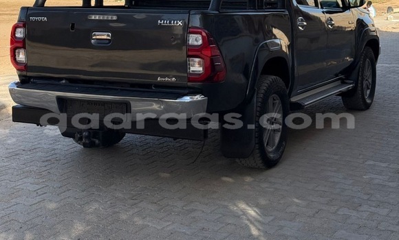 Dieundeu Occasion Toyota Hilux Black Auto in Dakar in Dakar Dieundeu Occasion Toyota Hilux Black Auto in Dakar in Dakar