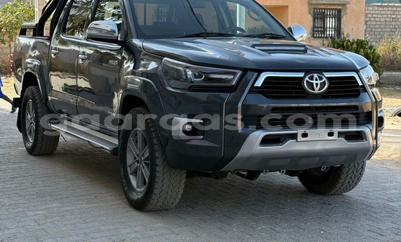 Dieundeu Occasion Toyota Hilux Black Auto in Dakar in Dakar Dieundeu Occasion Toyota Hilux Black Auto in Dakar in Dakar