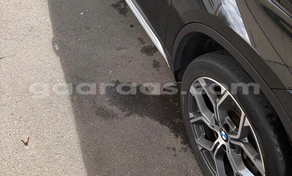 Acheter Import Voiture BMW X1 Noir à Dakar, Dakar Acheter Import Voiture BMW X1 Noir à Dakar, Dakar