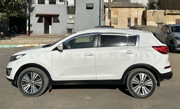Buy Used Kia Sportage White Car in Dakar in Dakar Buy Used Kia Sportage White Car in Dakar in Dakar