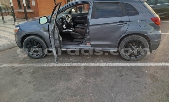 Dieundeu Occasion Mitsubishi Outlander Gris de fer Auto in Dakar in Dakar Dieundeu Occasion Mitsubishi Outlander Gris de fer Auto in Dakar in Dakar