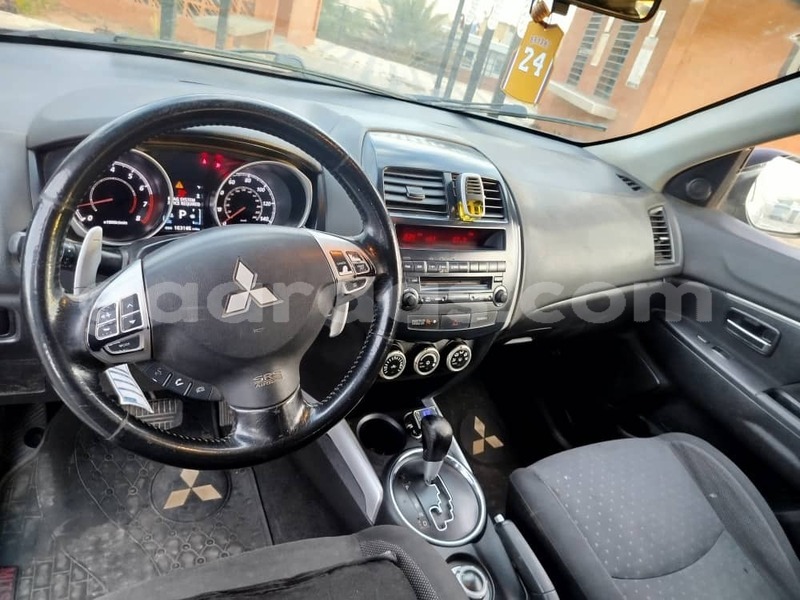 Big with watermark mitsubishi outlander dakar dakar 33271