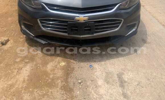 Dieundeu Beess Chevrolet Malibu Gris souris Auto in Dakar in Dakar