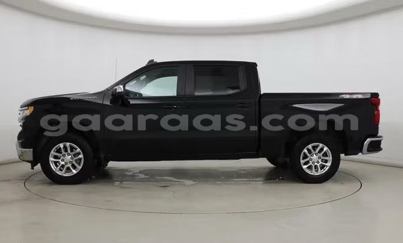 Dieundeu Occasion Chevrolet Silverado Black Auto in Dakar in Dakar Dieundeu Occasion Chevrolet Silverado Black Auto in Dakar in Dakar
