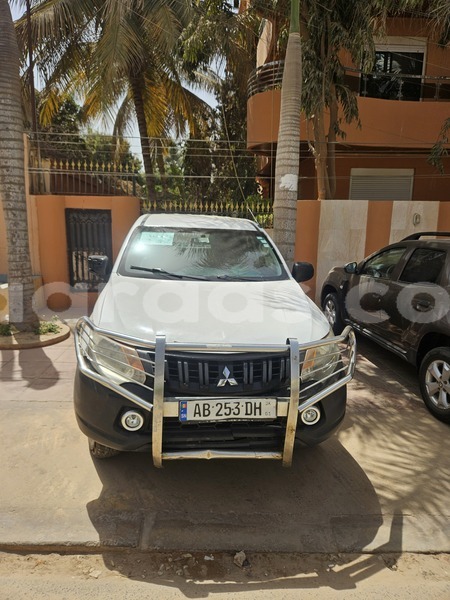 Big with watermark mitsubishi l200 dakar dakar 33299